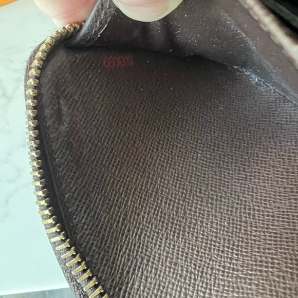 Louis Vuitton Zippy Wallet - Picture 4 of 6